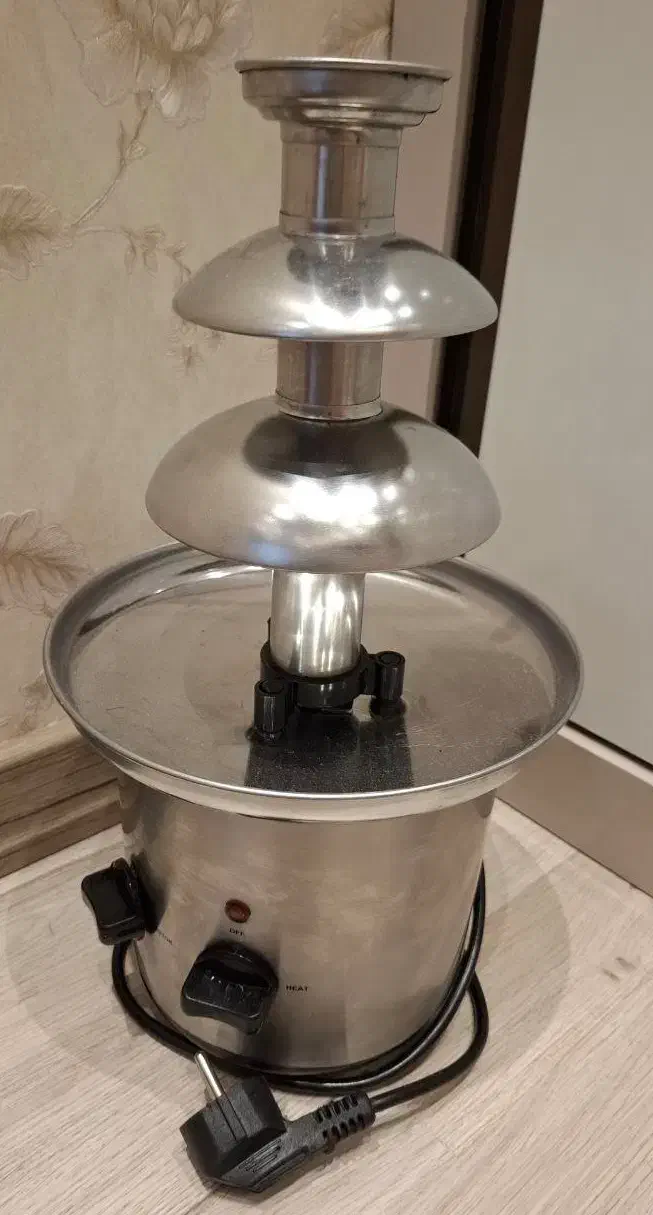 آبشار شکلات ۲ طبقه|کافیشاپ و رستوران|اردبیل, |دیوار