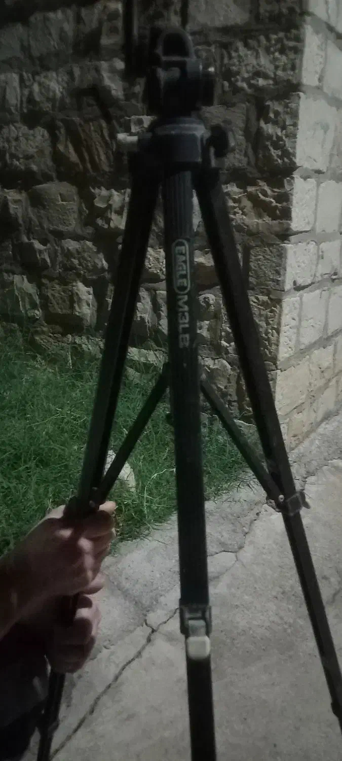 پایه دوربین نقشه برداری  قدیمی|مصالح و تجهیزات ساختمان|مسجد سلیمان, |دیوار