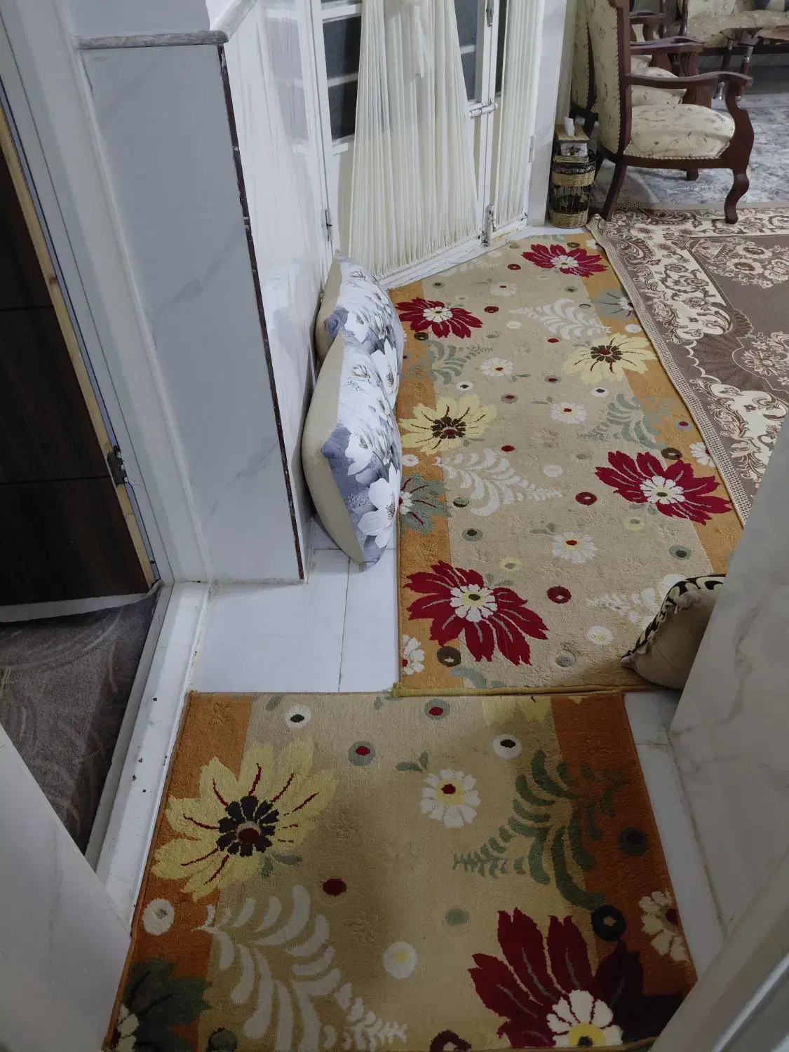 کناره فرش|فرش|قم, حنیف نژاد|دیوار