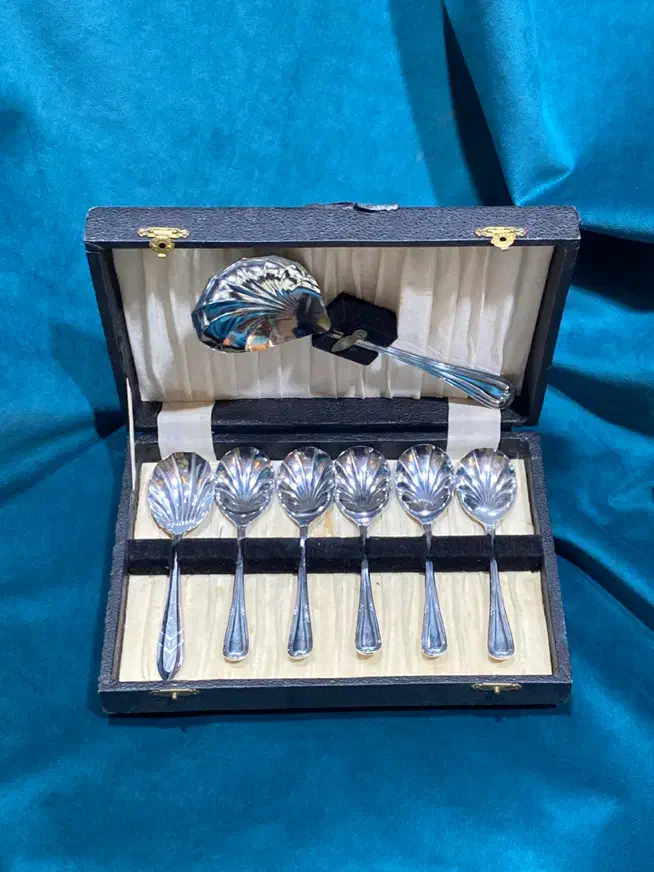 فروش اشیا عتیقه و آنتیک|کلکسیون اشیاء عتیقه|اصفهان, نقش جهان|دیوار