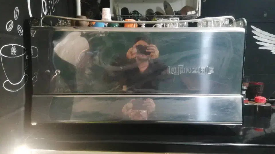 فروش یک عدد دستگاه قهوه اسپرسو ساز سه گروپ|کافی‌شاپ و رستوران|کازرون, |دیوار