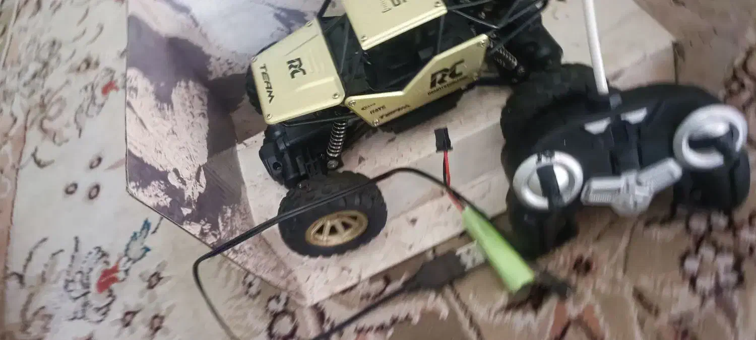 ماشین شارژی کنترل دار|اسباب‌بازی بچه|حبیب آباد, |دیوار