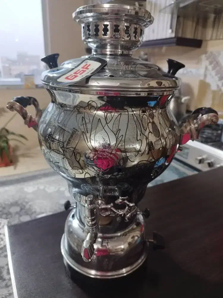 سماور گازی زرین نو مناسب جهیزیه ۶لیتری|سماور، چایساز، قهوهساز|اراک, |دیوار