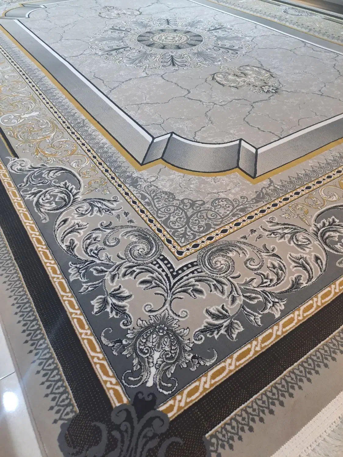 فرش زیبا با کیفیت ۷۰۰شانه|فرش|بجنورد, |دیوار