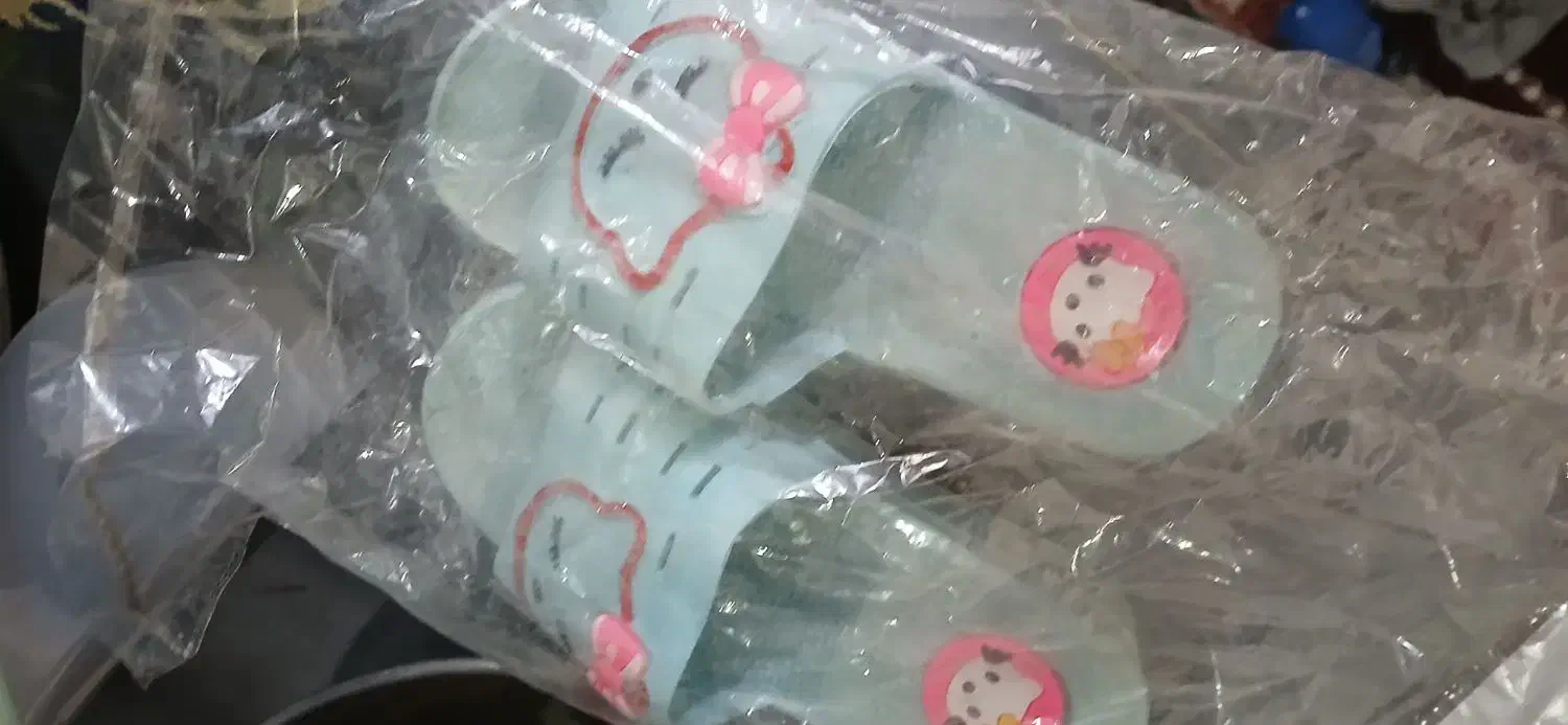 آدرس شیبان هستش|کفش و لباس بچه|باوی, |دیوار