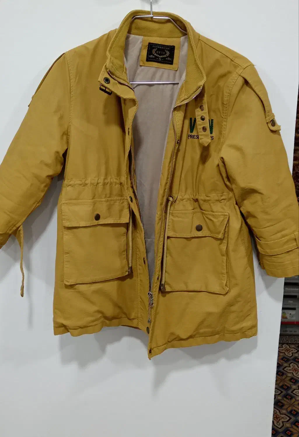 کاپشن|لباس|آبادان, |دیوار