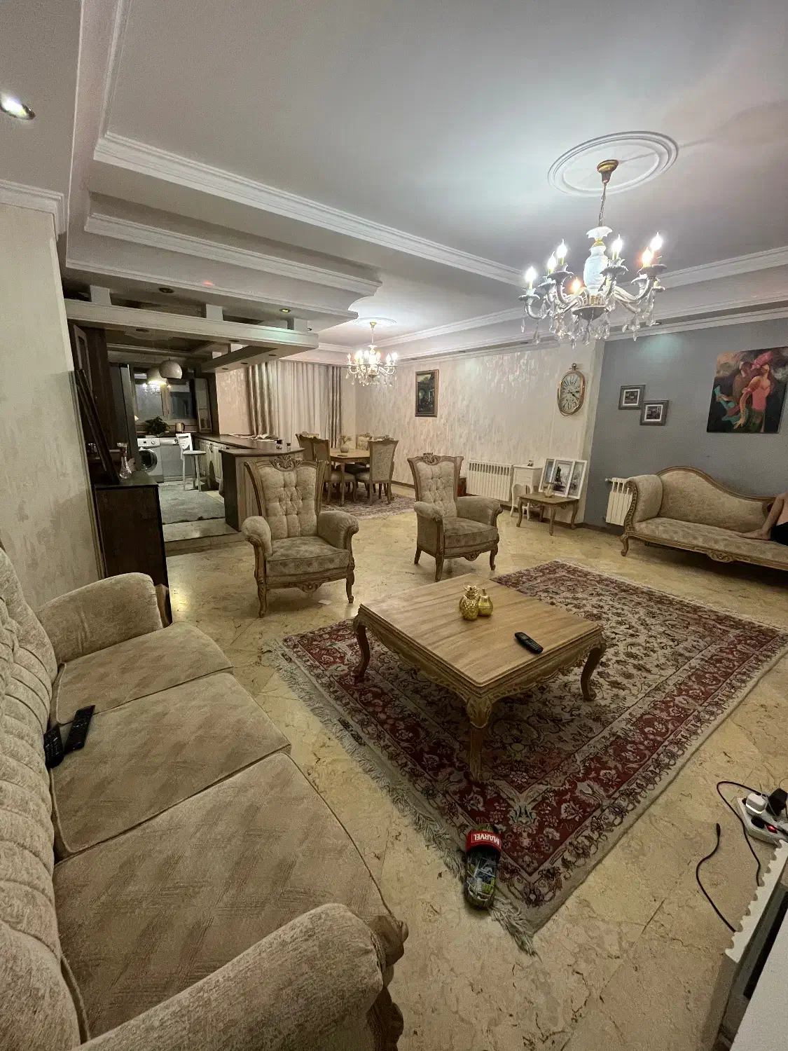 ۱۰۰ متر / ۲ خواب / لاله شرقی