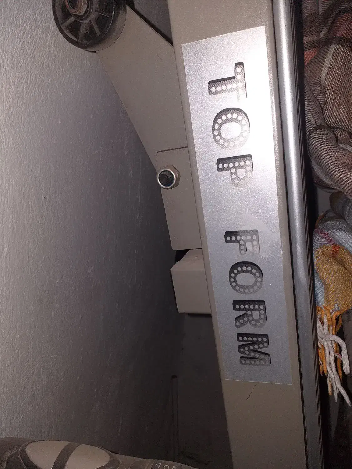 ترد میل تاپ فرم سالم ویبراتور|تجهیزات ورزشی|هشتگرد, فاز ۷ مهستان|دیوار