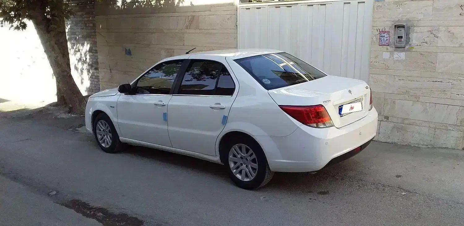 دنا معمولی|خودرو سواری و وانت|خرم‌آباد, |دیوار