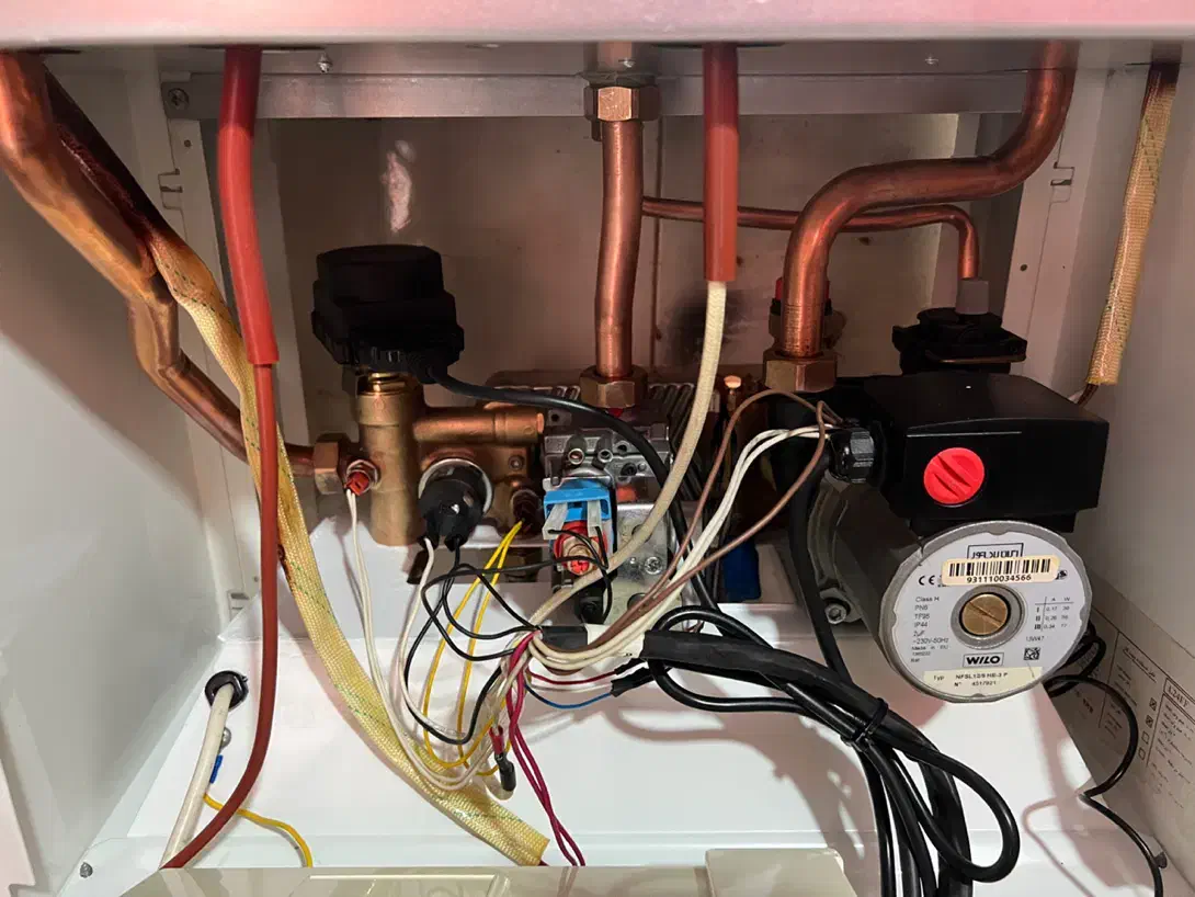 پکیج ایران رادیاتور L24 در حد نو با ضمانت|آبگرمکن، پکیج، شوفاژ|تهران, وحیدیه|دیوار