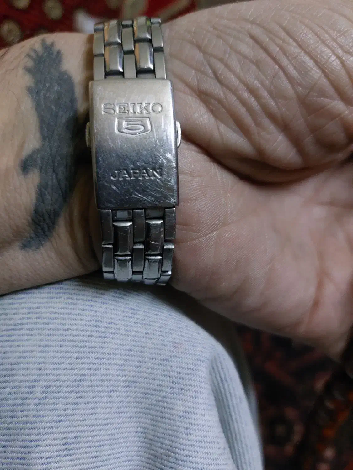 ساعت|ساعت|قم, نیروگاه|دیوار