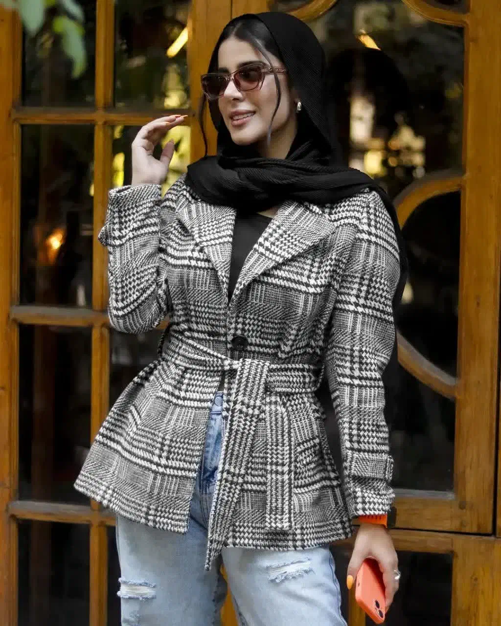 لباس|لباس|فولادشهر, فولادشهر|دیوار