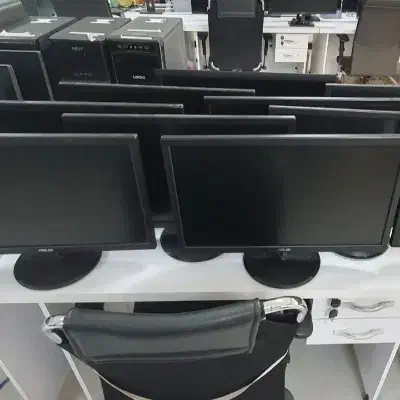 خریدار کیس و مانیتور قدیمی و جدید|رایانه رومیزی|تهران, جمهوری|دیوار