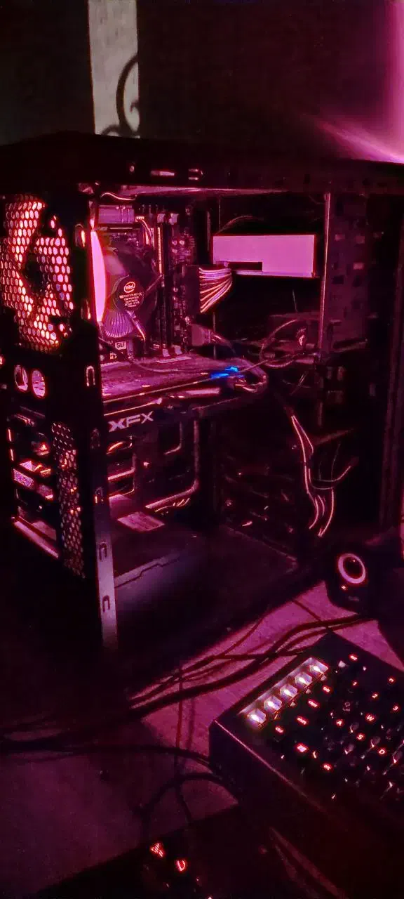 کامپیوتر|رایانه رومیزی|بندر انزلی, شاکوچه|دیوار