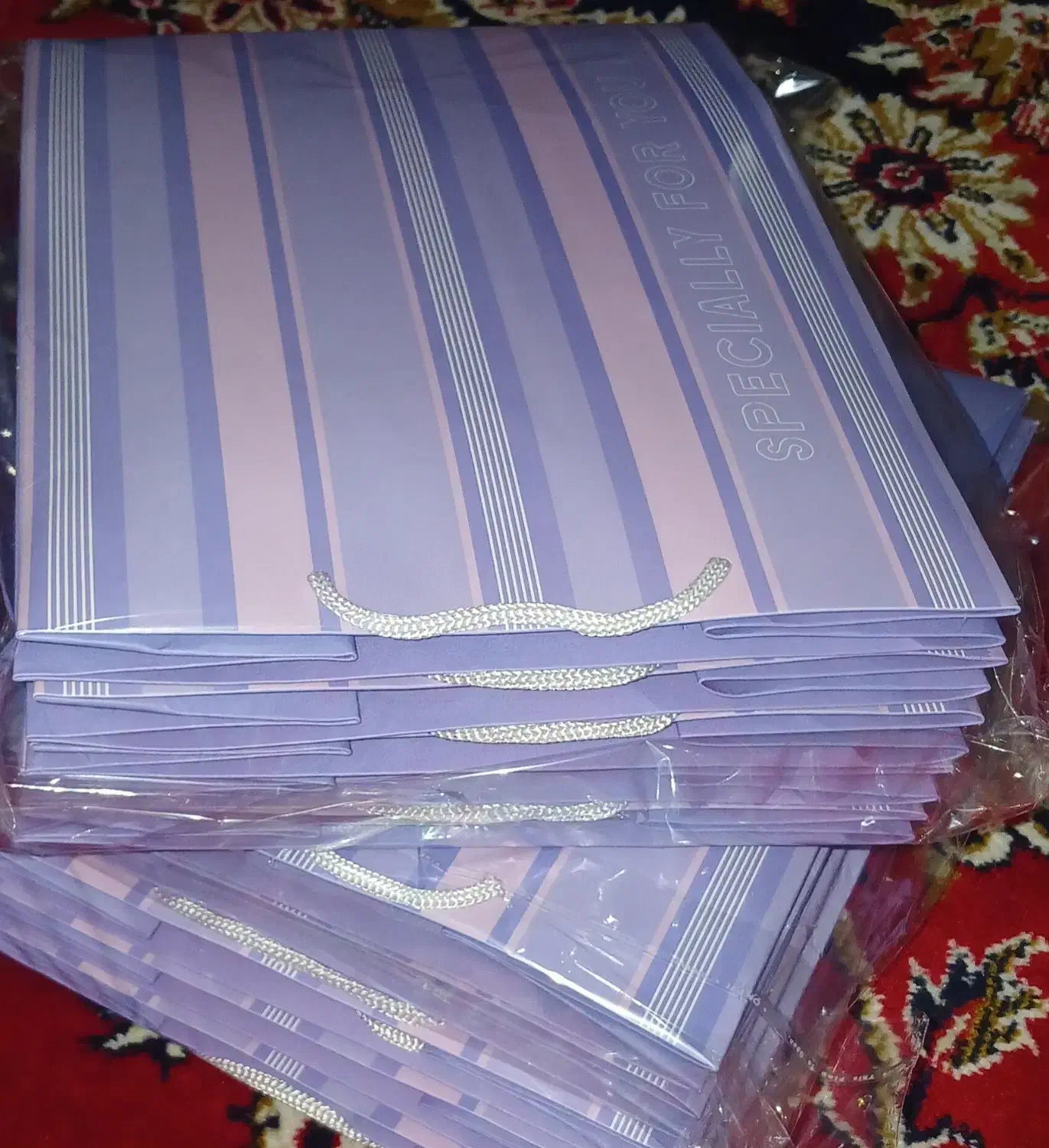 پاکت هدیه|لوازم التحریر|قدس, شهر‌قدس|دیوار