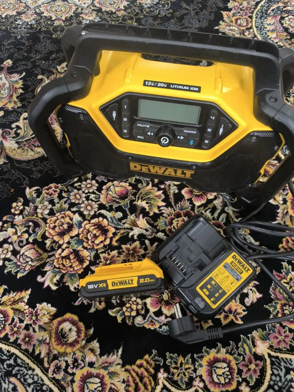 اسپیکر شارژی دیوالت|پخش‌کننده همراه|فریدون‌کنار, |دیوار