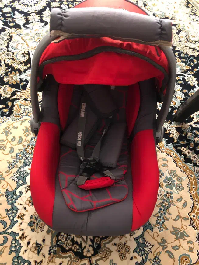 کریر|کالسکه و لوازم جانبی|ساری, |دیوار