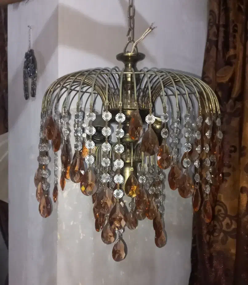 لوستر عتیقه|لوستر و چراغ آویز|رشت, دباغیان|دیوار