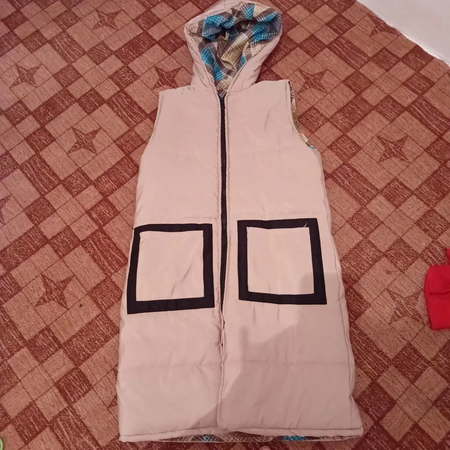 پافر|لباس|اهر, |دیوار