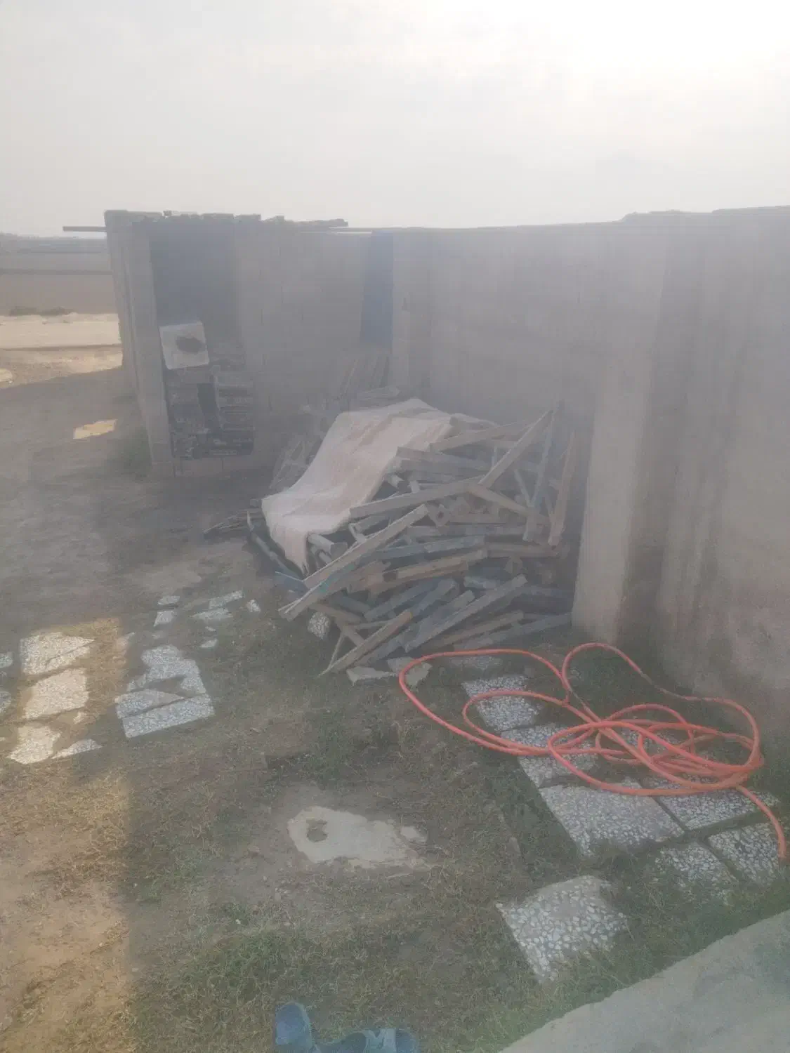 فروش جک و قالب و ورق|مصالح و تجهیزات ساختمان|گنبد کاووس, |دیوار