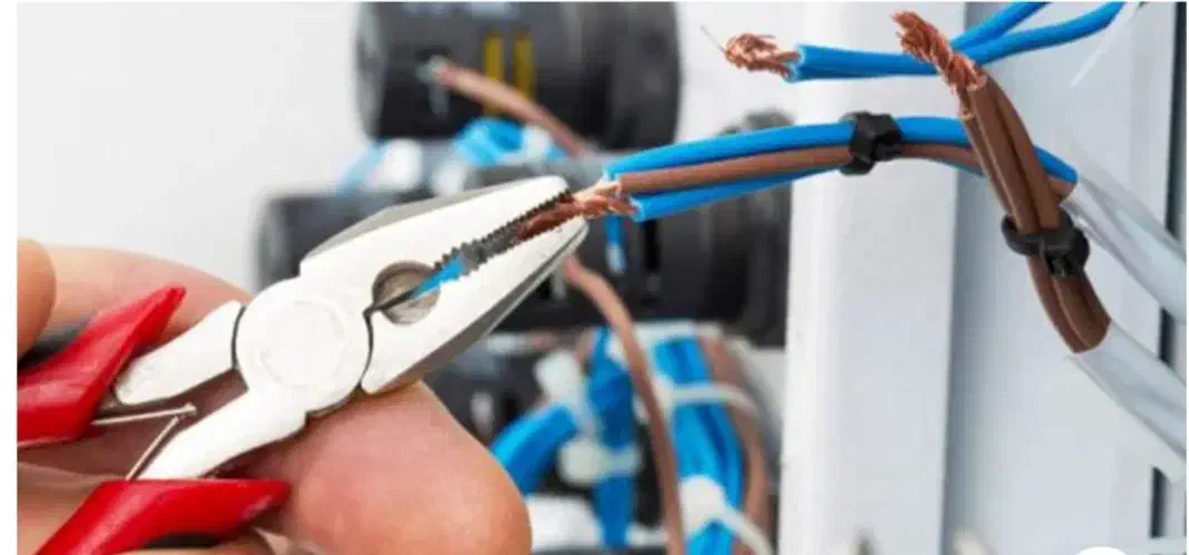 سیم کشیبرقکاریساختمان نصب لوستر هالوژن|خدمات پیشه و مهارت|اردبیل, |دیوار