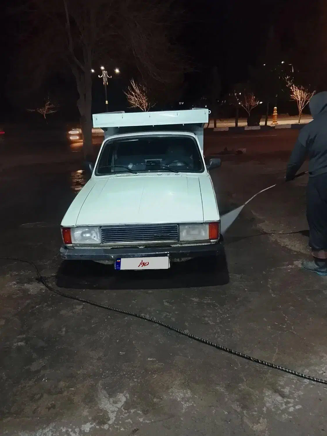 وانت پیکان|خودرو سواری و وانت|میانه, |دیوار