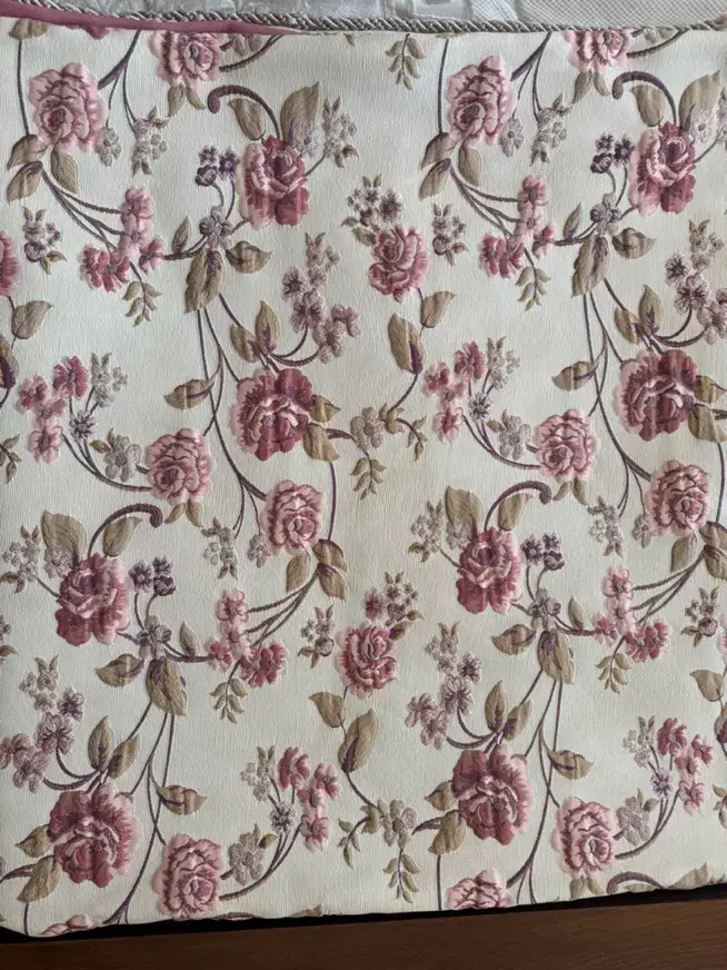 4 عدد والان پرده در حد نو اصلا استفاده نشده|پرده، رانر، رومیزی|تهران, سازمان برنامه جنوبی|دیوار