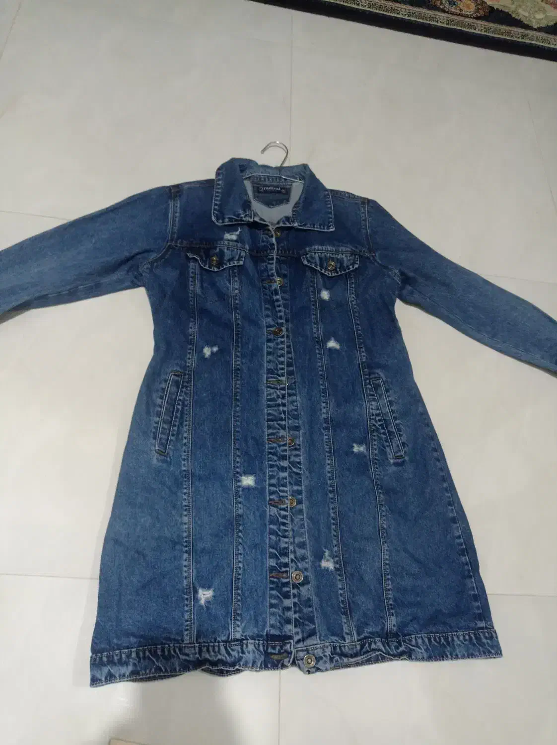 مانتو جین لی ولباس یلدایی|لباس|اقبالیه, |دیوار