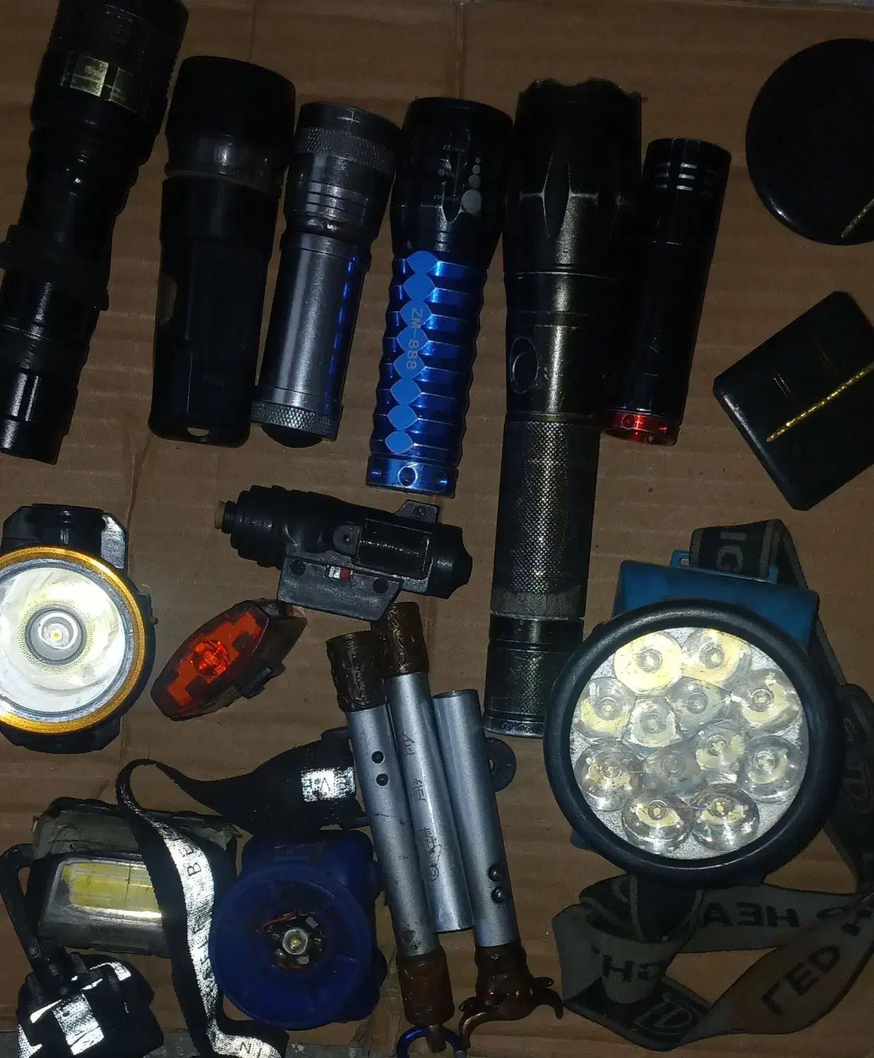 چراغ قوه وریش تراش|لامپ و چراغ|میاندوآب, |دیوار