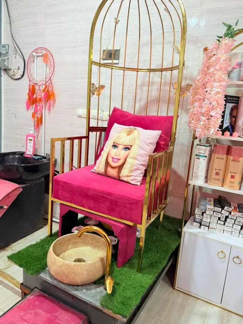 فروش ارایشگاه زنانه|آرایشگاه و سالنهای زیبایی|سراوان, |دیوار