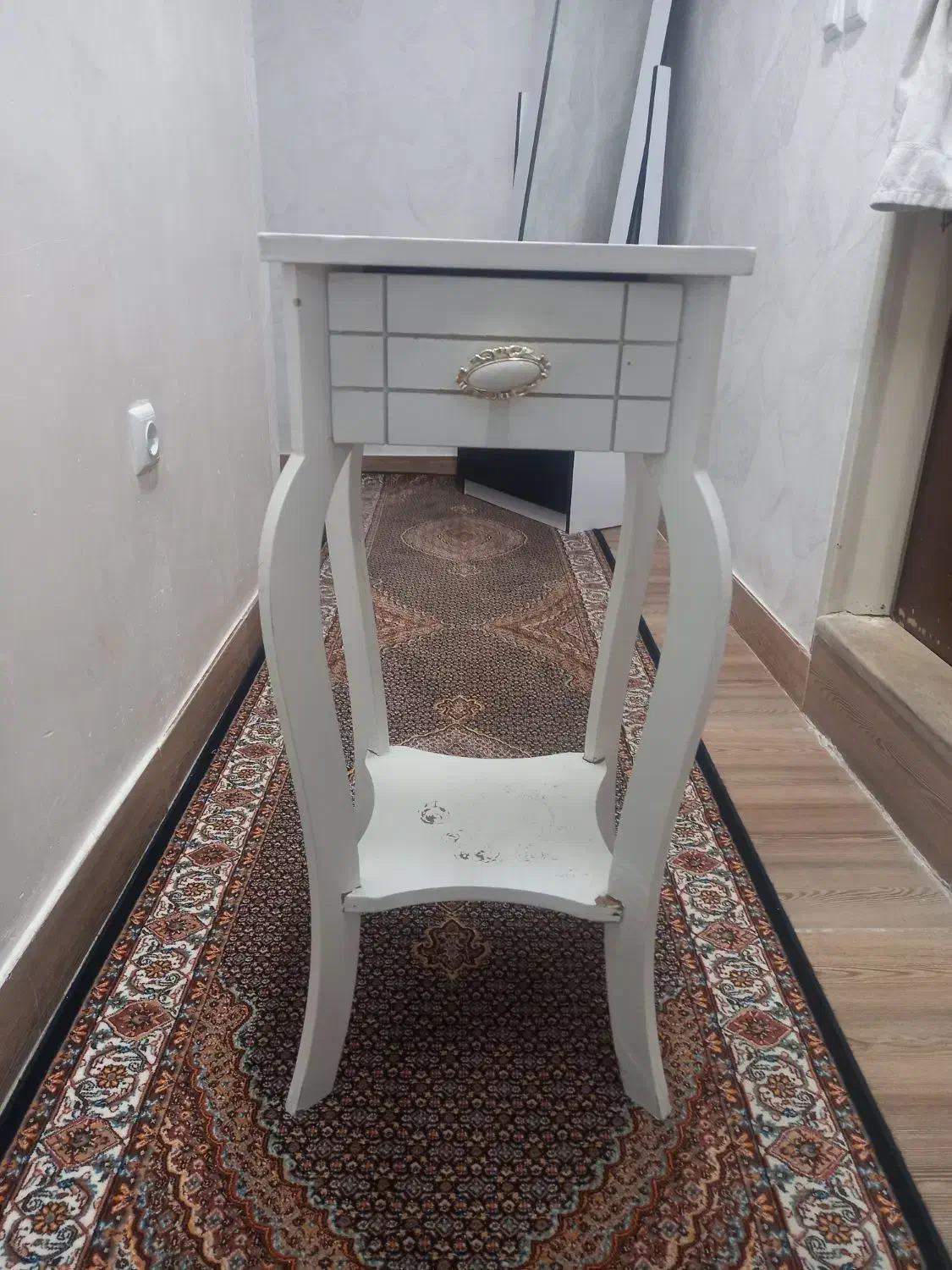 میزتلفنچوبی|میز تلفن|تبریز, |دیوار