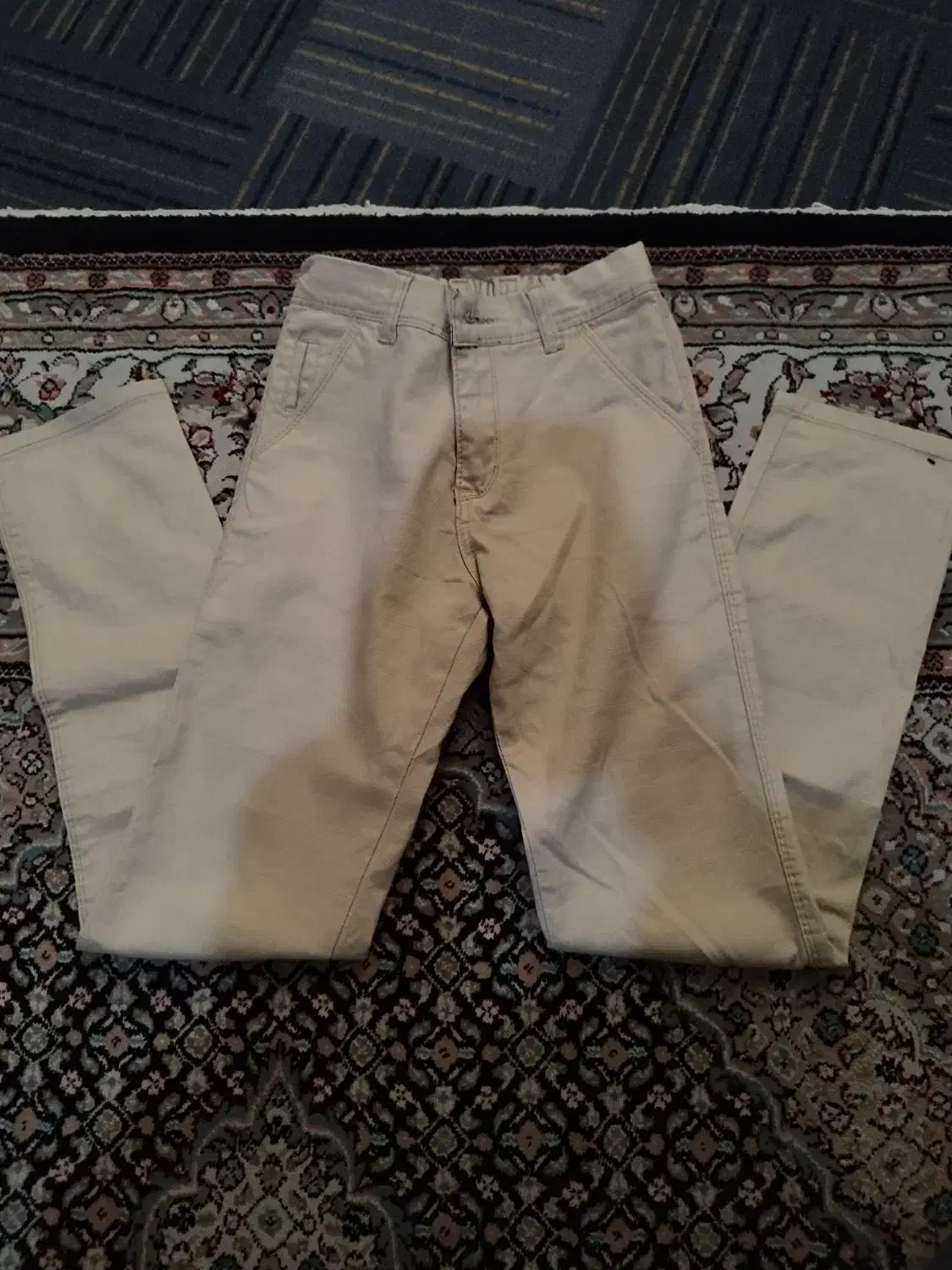 شلوار|لباس|تهران, جوانمردان (اندیشه)|دیوار