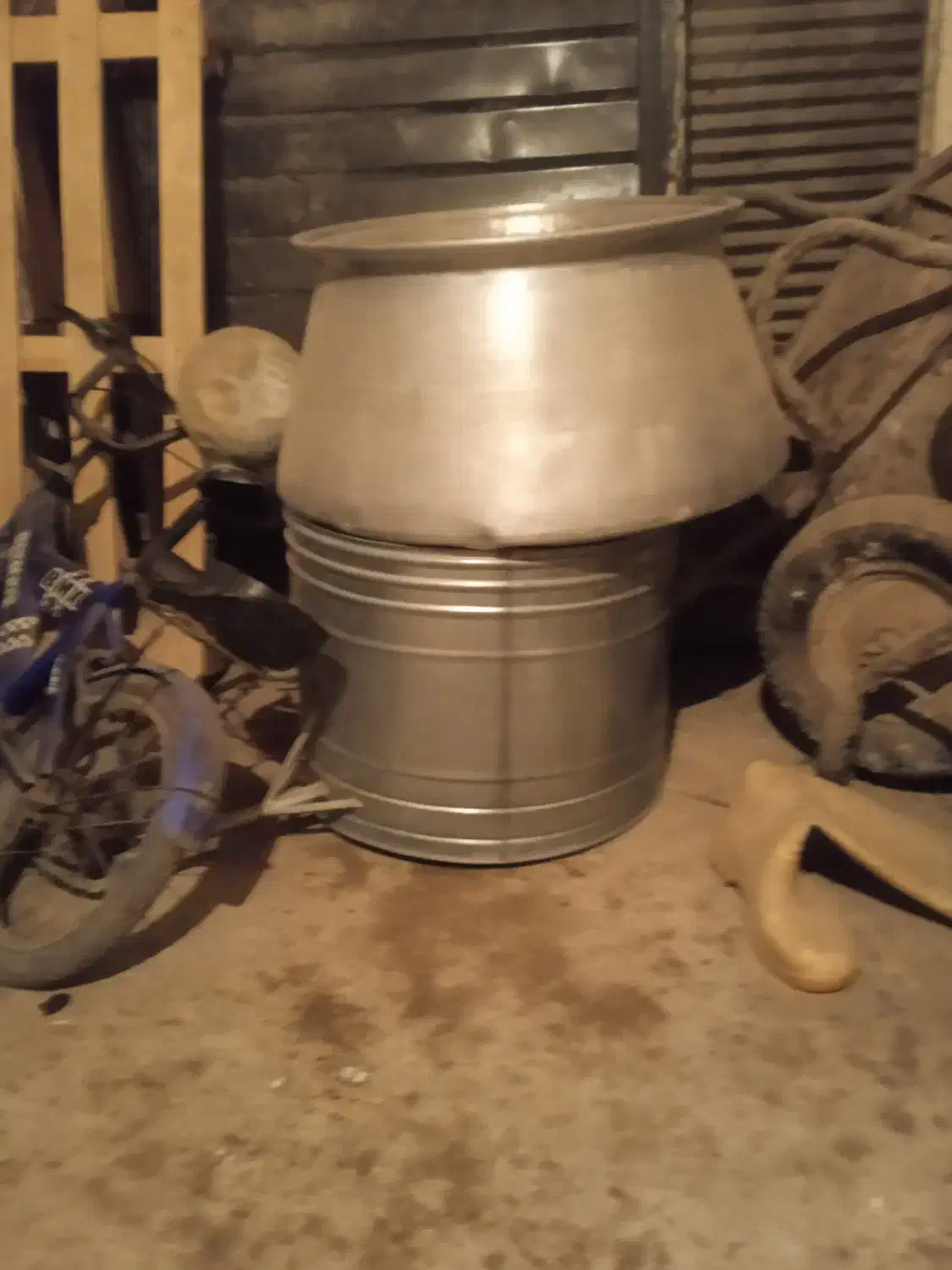 نی گازان|قوری، کتری، قهوه‌ساز دستی|خوی, |دیوار