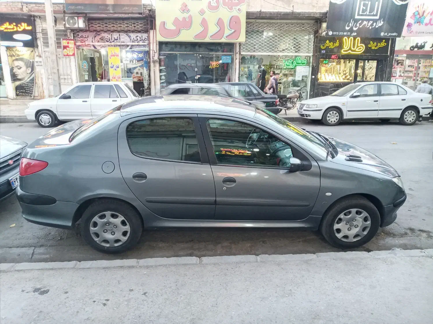 پژو۲۰۶ اس دی مدل۹۰ tufدوگانه کارخانهV1|خودرو سواری و وانت|مشهد, شاهد (شهرک غرب)|دیوار