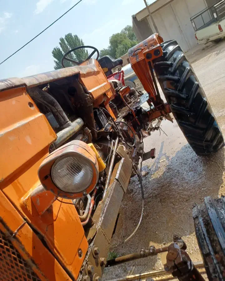 فروش یک دستگاه تراکتور رومانی|خودرو سنگین|آباده, |دیوار