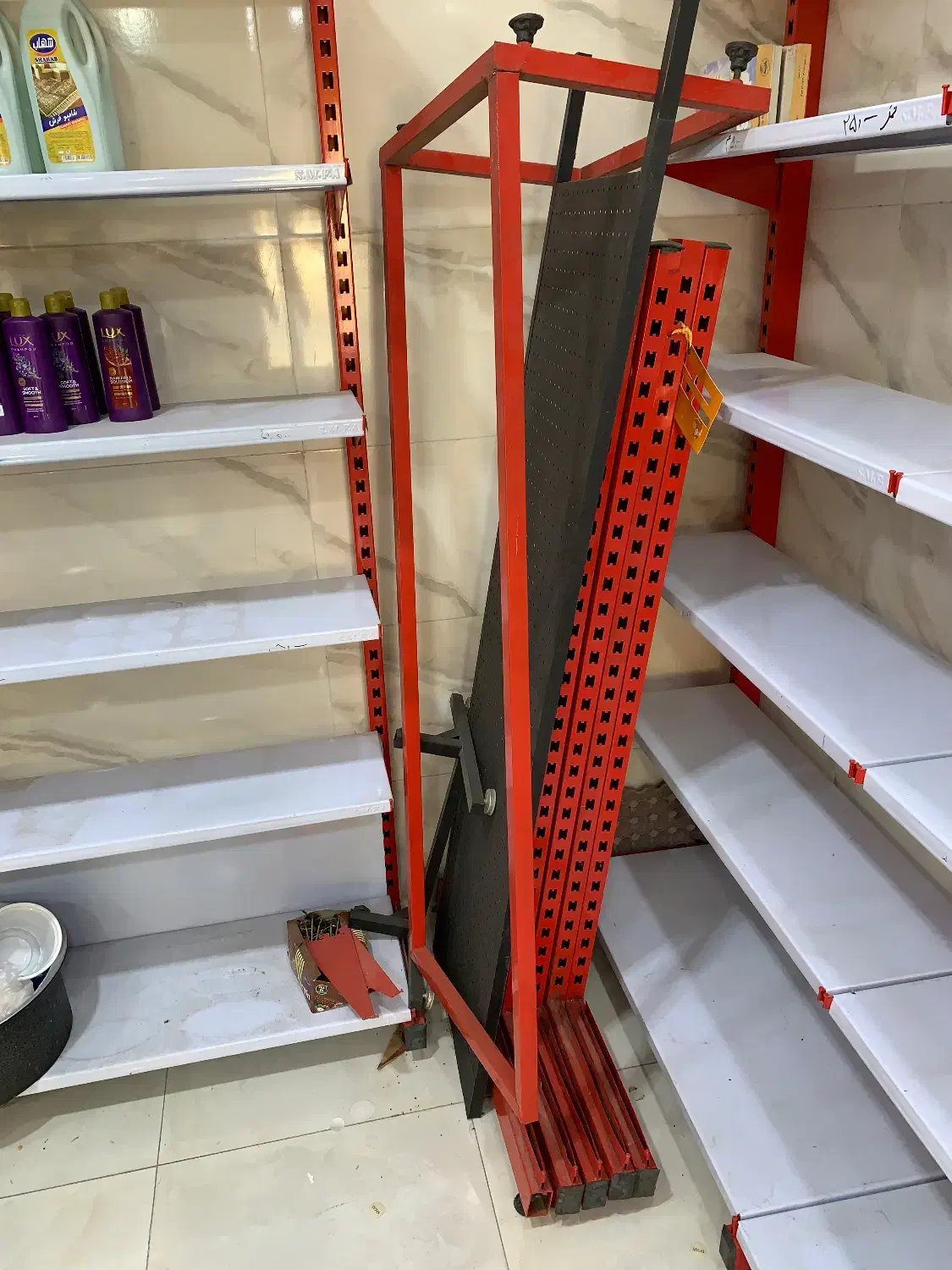 قفسه ایستاده  9 متر ارتفاع 2/5 قفسه  وسط 4متر|فروشگاه و مغازه|مهاباد (آذربایجان غربی), |دیوار