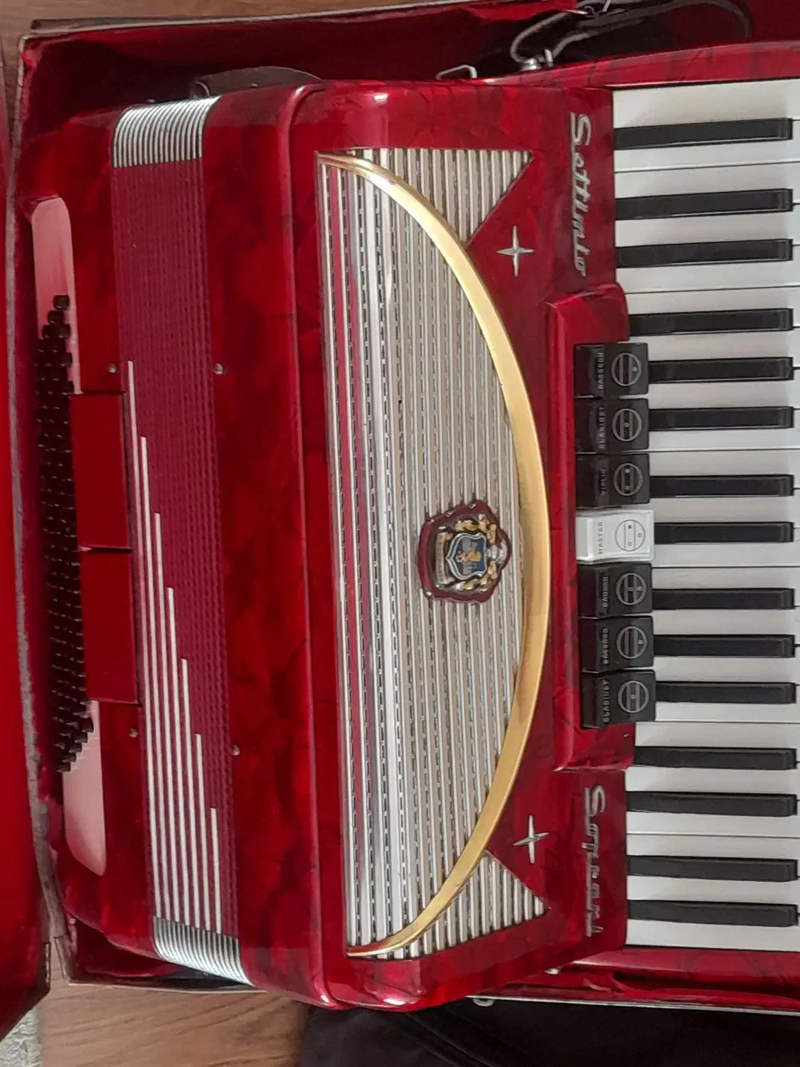 آکاردئون|پیانو، کیبورد، آکاردئون|اردبیل, |دیوار