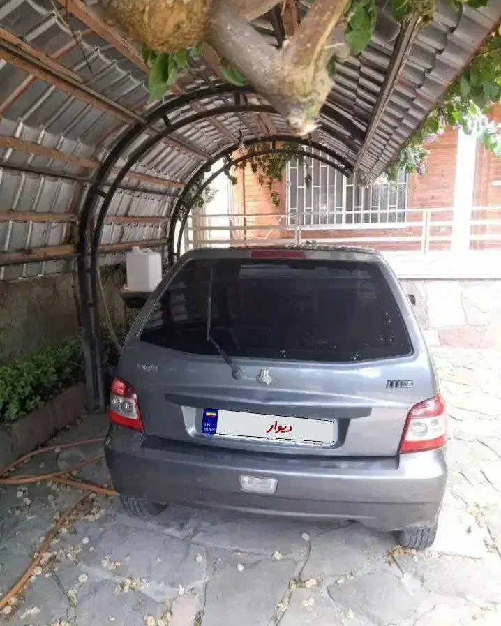 111 مدل 90|خودرو سواری و وانت|اصفهان, هزارجریب|دیوار