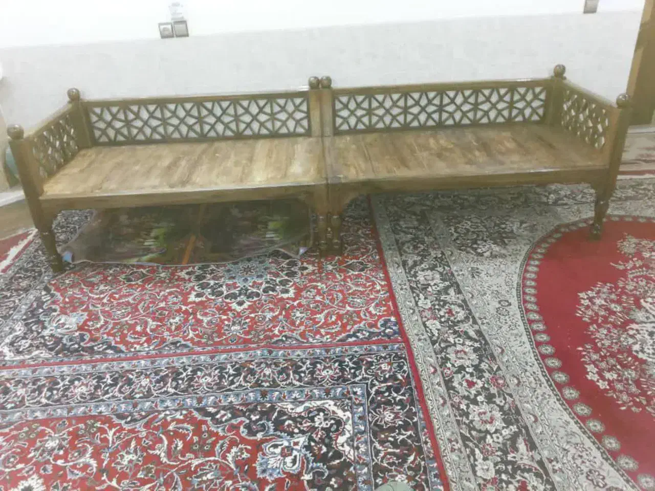 کرسی شب یلدا و تخت سنتی|تخت و سرویس خواب|حمیدیا, |دیوار