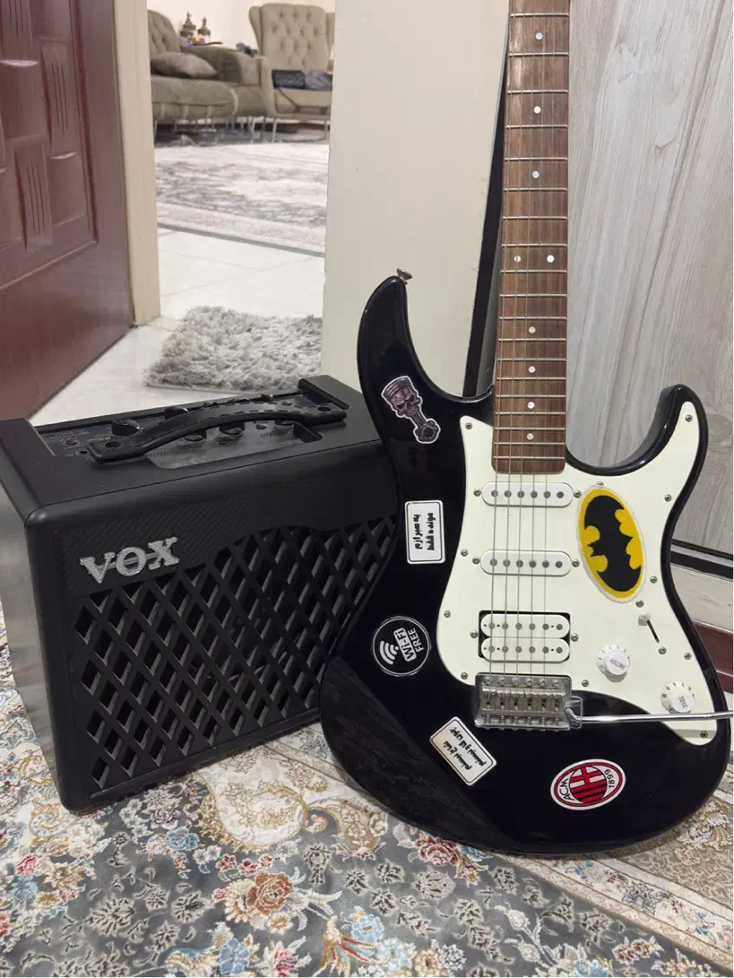 گیتار یاماها و امپیلی فایر vox 15w|گیتار، بیس، امپلیفایر|تهران, تهرانسر غربی|دیوار