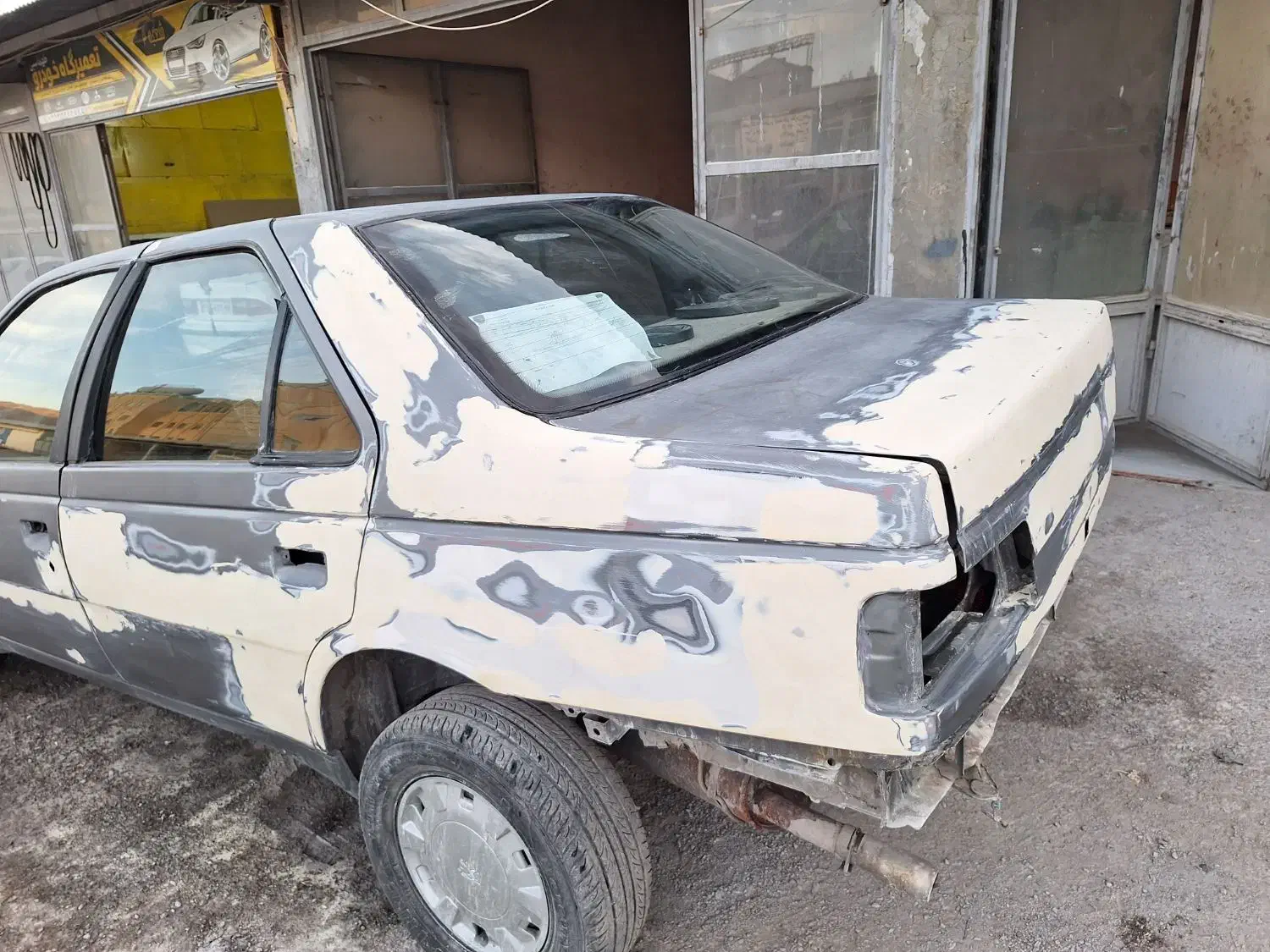 سالن نقاشی اتومبیل احمدی|خدمات موتور و ماشین|اراک, |دیوار