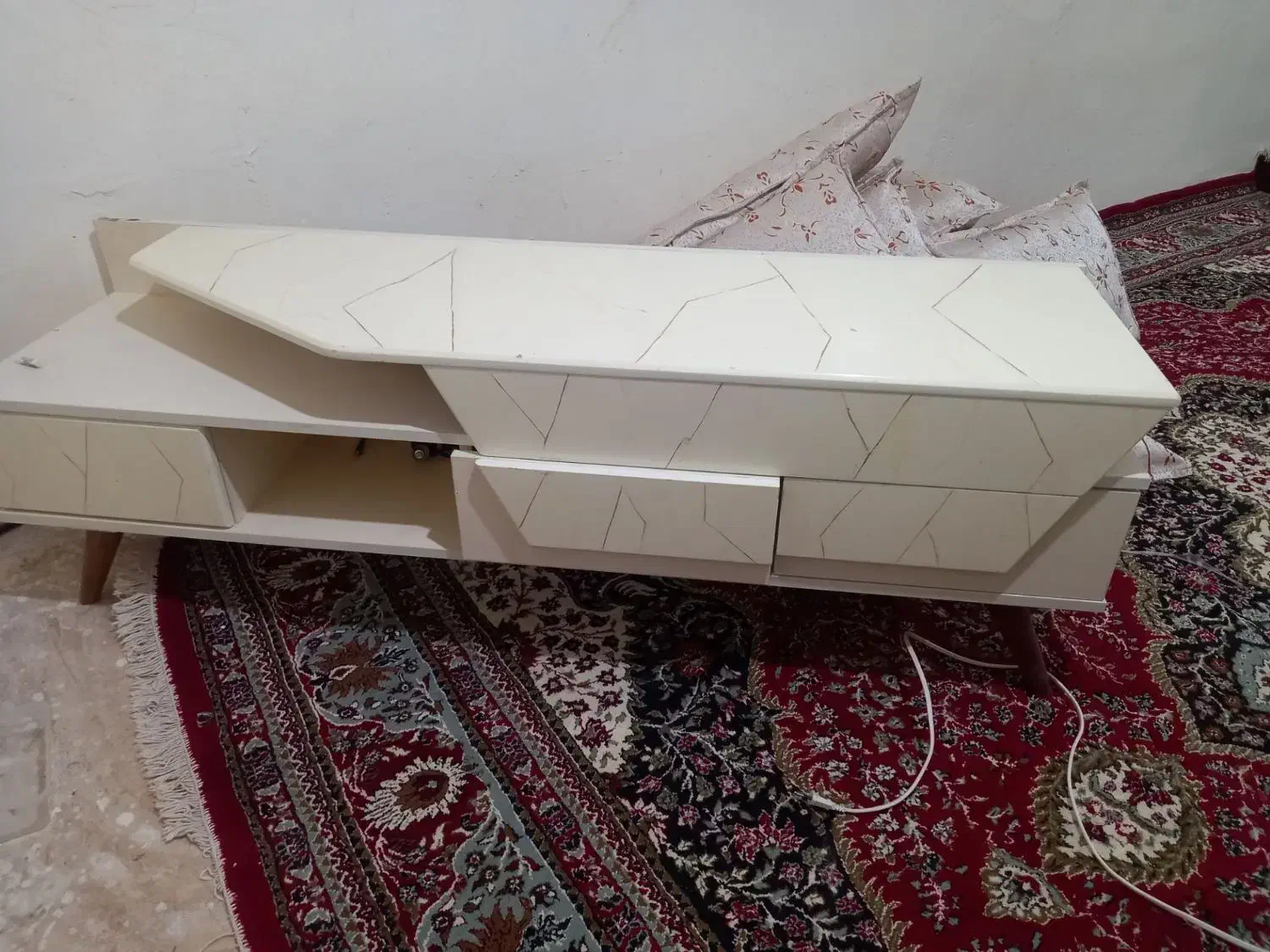 میز تلویزیون|میز تلویزیون|کبودرآهنگ, |دیوار