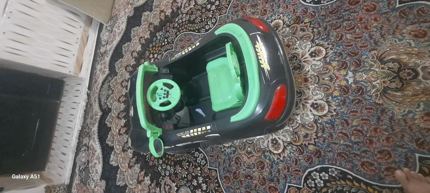 ماشین شارژی|اسباب‌بازی بچه|تربت جام, معدآباد|دیوار