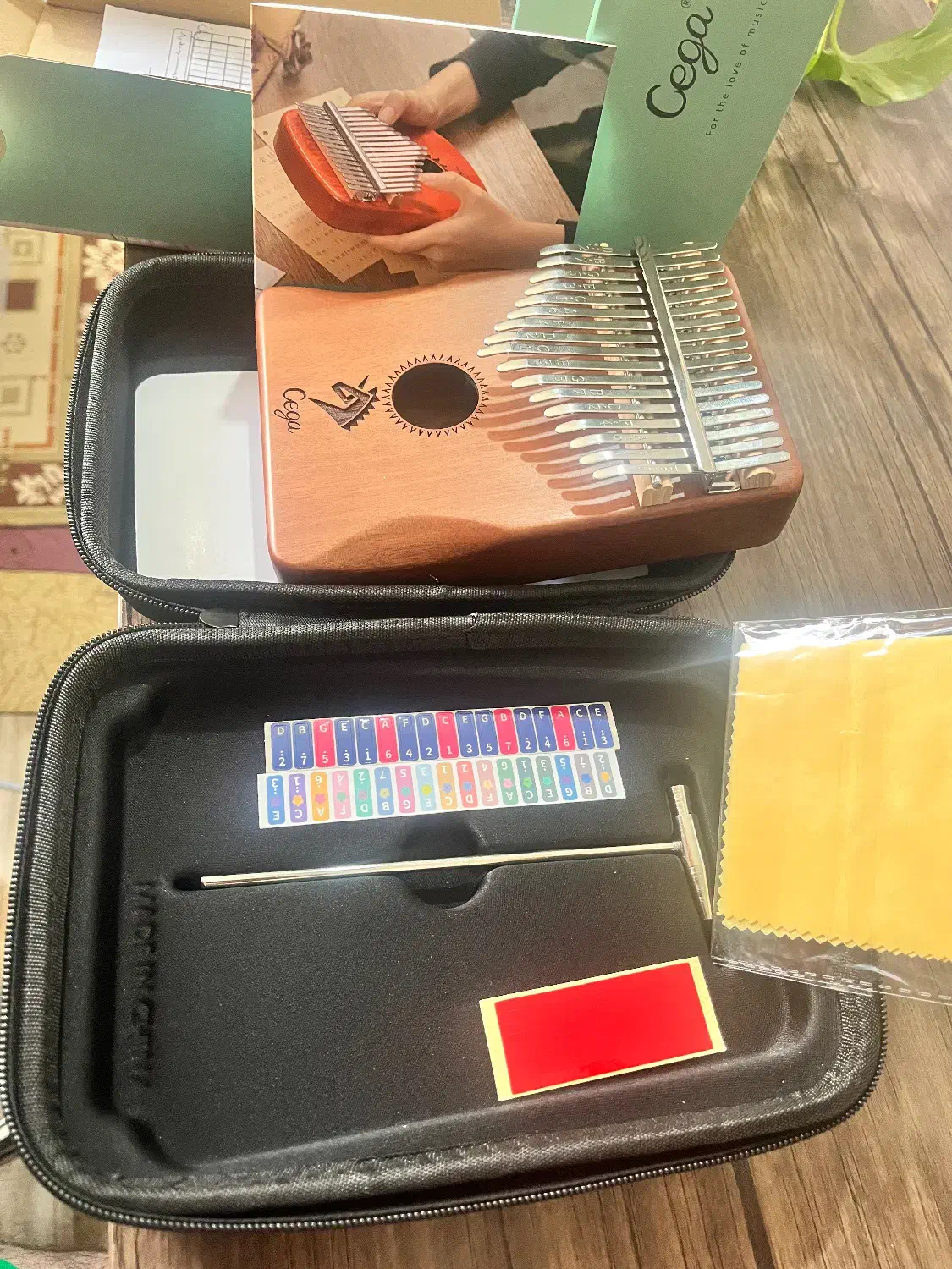 ساز کالیمبا نو|سازهای سنتی|قزوین, |دیوار