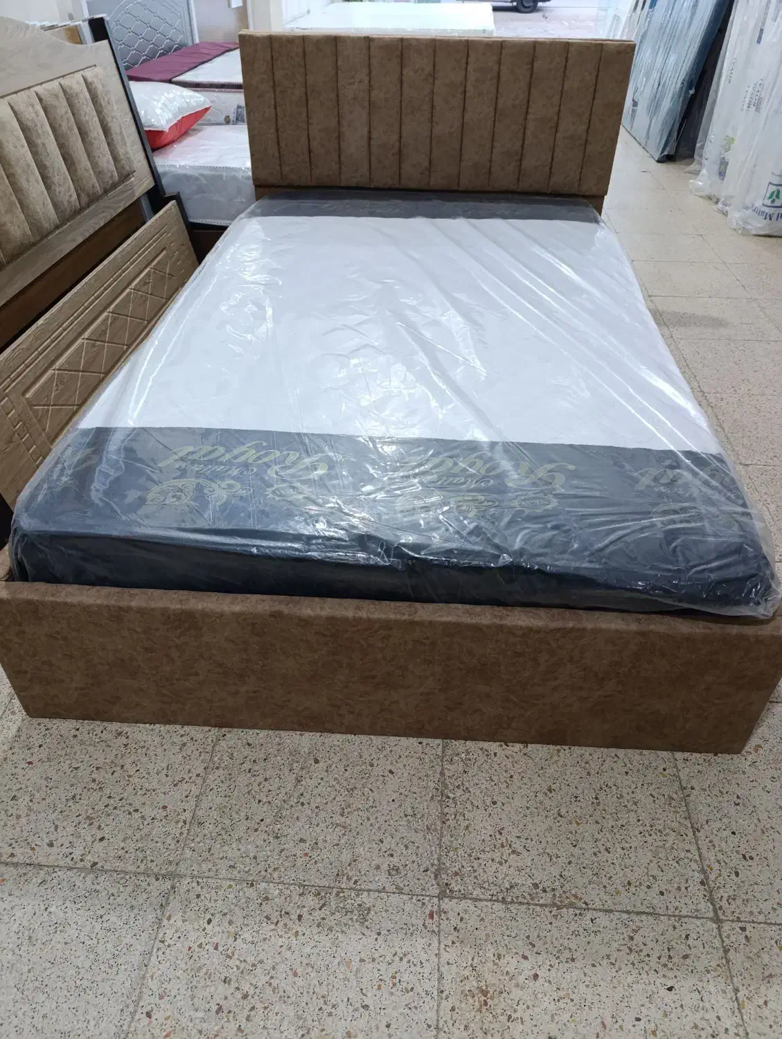 جشنواره تخت آغاز شد|تخت و سرویس خواب|رشت, پسیخان|دیوار