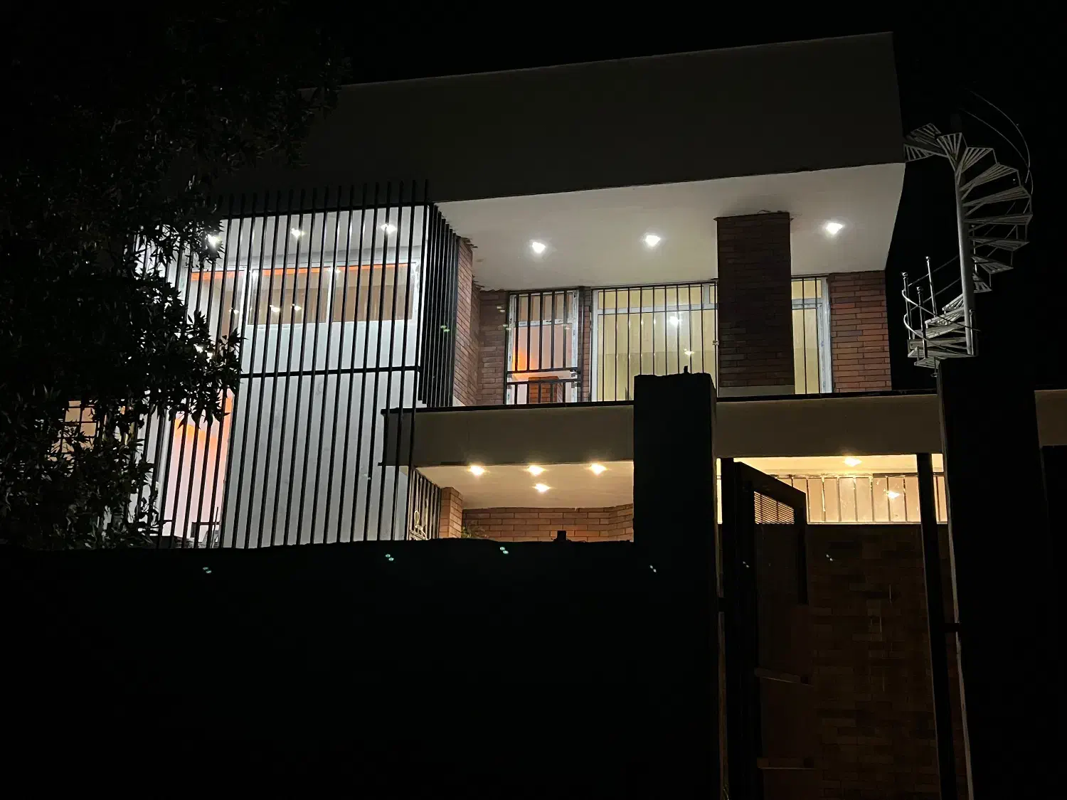 تریبلکس اسکلت بتن|فروش خانه و ویلا|جیرفت, |دیوار