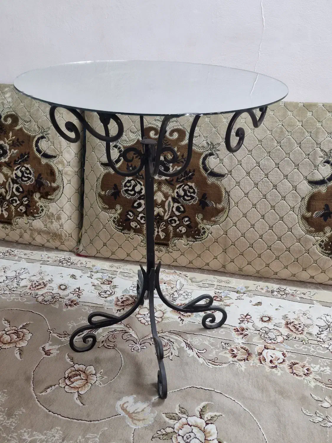 چهارپایه|صندلی و نیمکت|پاکدشت, پاکدشت (مامازند)|دیوار