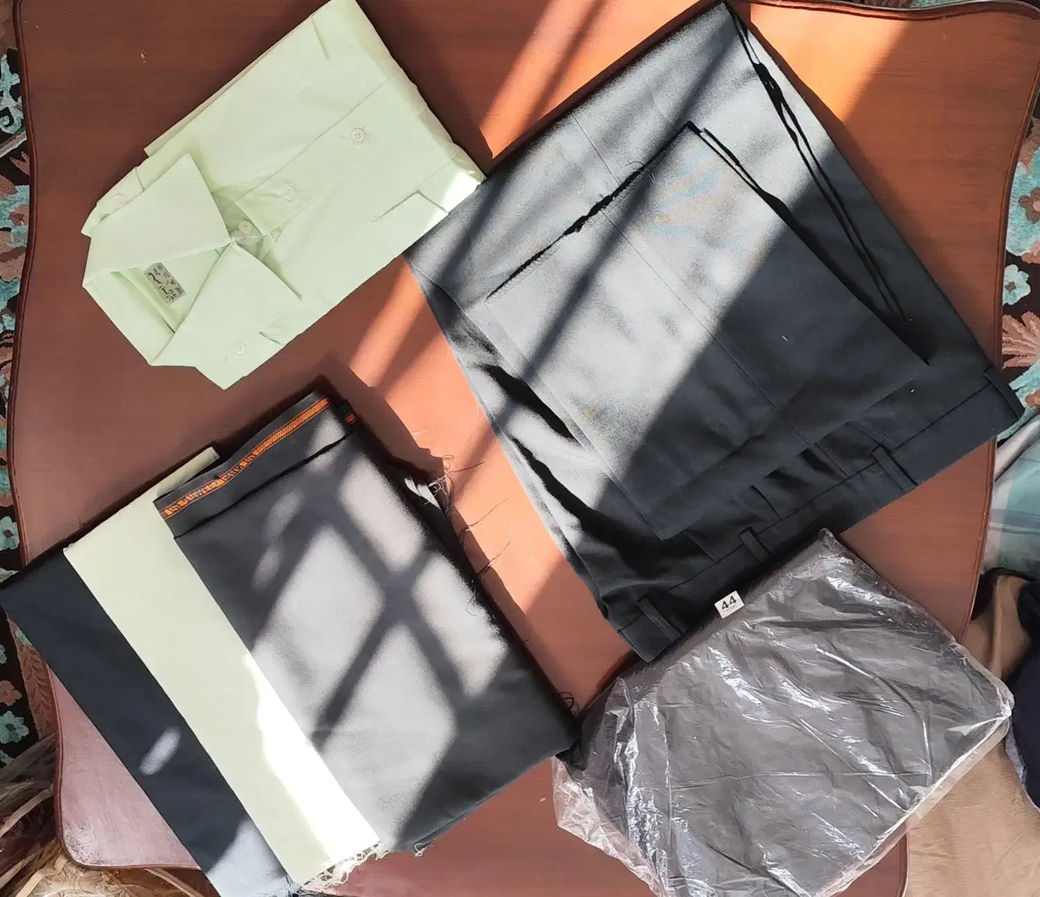 لباس فراجا،نیرو انتظامی|لباس|بردسکن, |دیوار