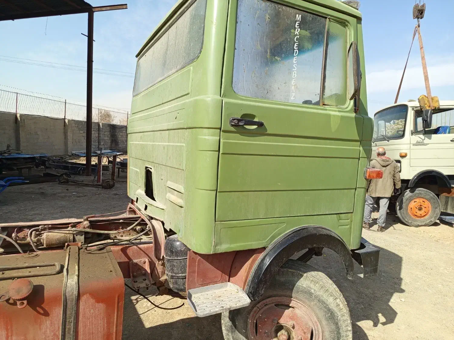 لوازم خاور|قطعات یدکی و لوازم جانبی|فلاورجان, |دیوار