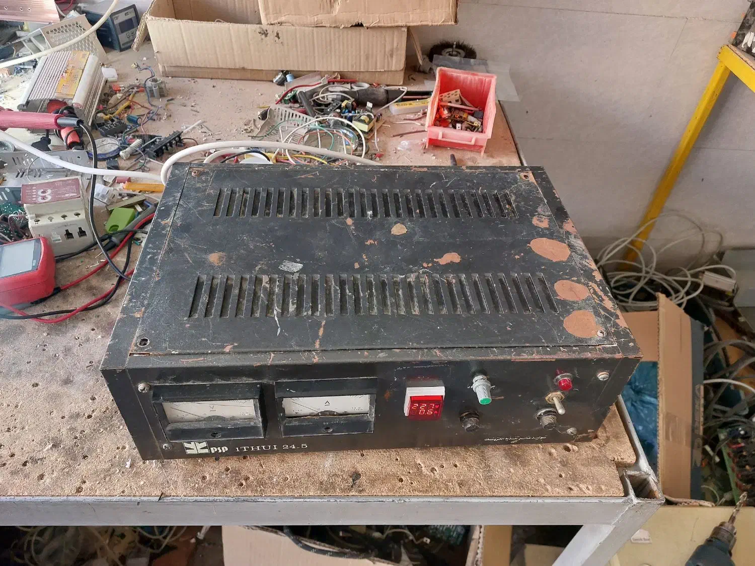 شارژر باطری صنعتی  به صورت اتومات|ماشین‌آلات صنعتی|فریدونشهر, |دیوار